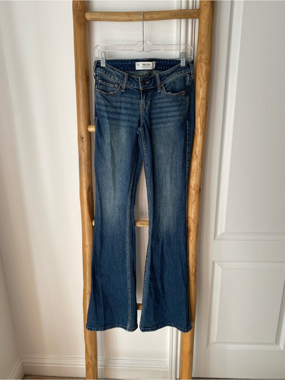 Hollister Ultra Low Rise Flare Jeans Butterfly Embroidered Sz 2/26 Long Blue